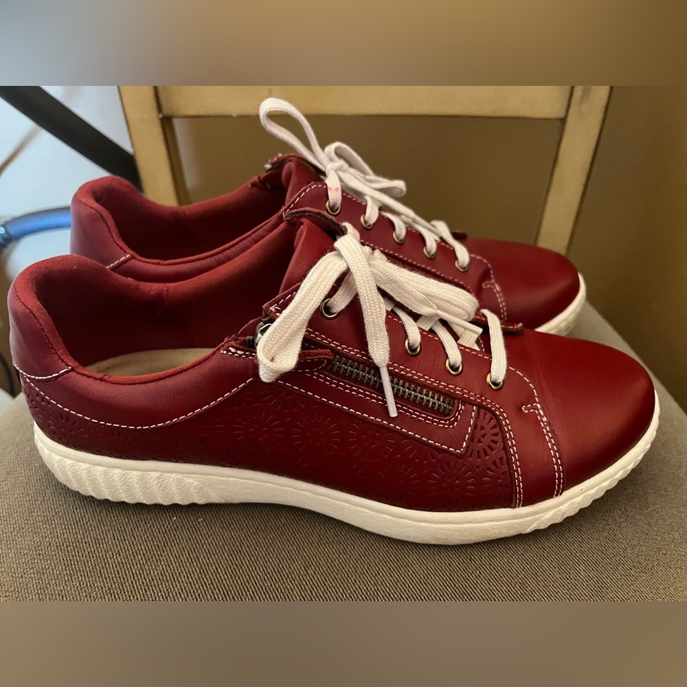 Clarks Originals Leather Sneakers